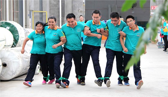 annilte&ldquo;綁腿跑&rdquo;比賽