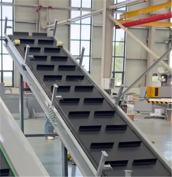 PET瓶輸送帶 PET瓶輸送帶