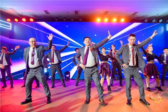 年會名場面-18 年會名場面-18