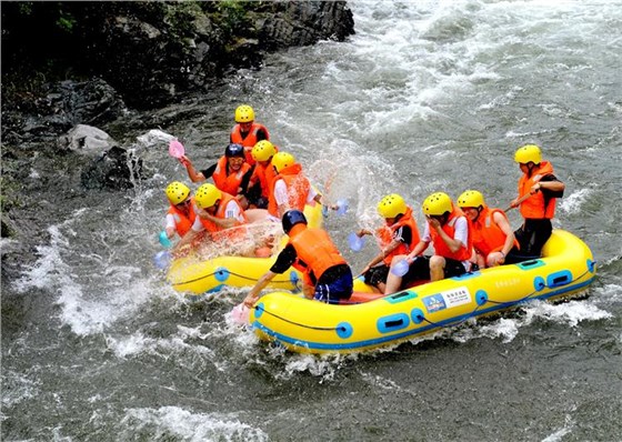 暑期經濟-12 暑期經濟-12