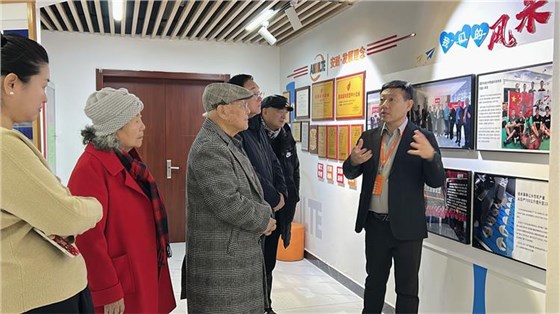 書畫家走進濟南安耐-2