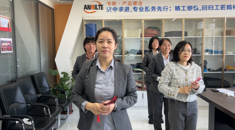 年會(huì)排練花絮10 年會(huì)排練花絮10