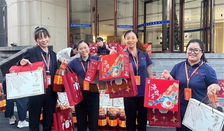 月滿中秋,家國同慶 濟南安耐為全體小伙伴發放暖心節日福利 月滿中秋,家國同慶 濟南安耐為全體小伙伴發放暖心節日福利