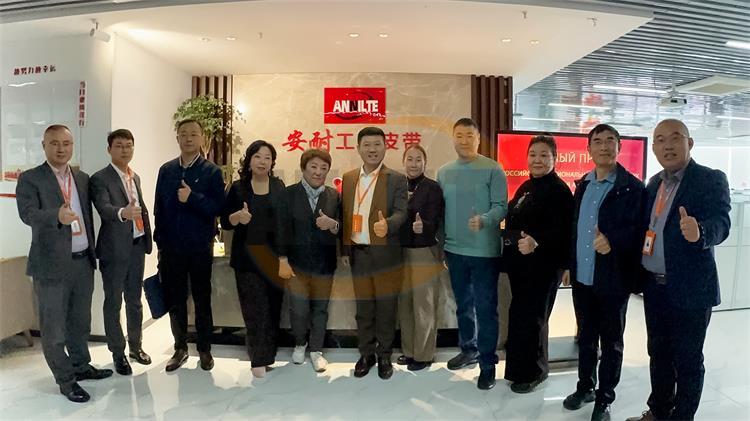 俄羅斯科學院專家團到訪,為濟南安耐注入創新動能 俄羅斯科學院專家團到訪,為濟南安耐注入創新動能