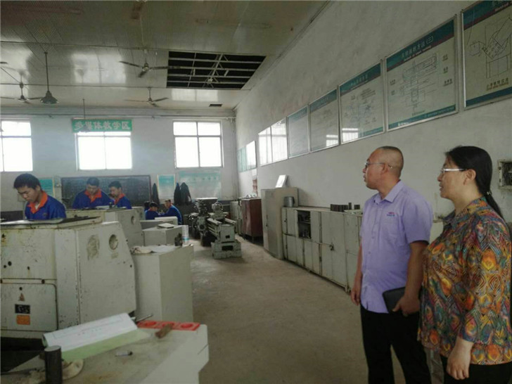 濟南安耐公司與 濟南技師學院合作實習同步帶輪車間 (13) 濟南安耐公司與 濟南技師學院合作實習同步帶輪車間 (13)