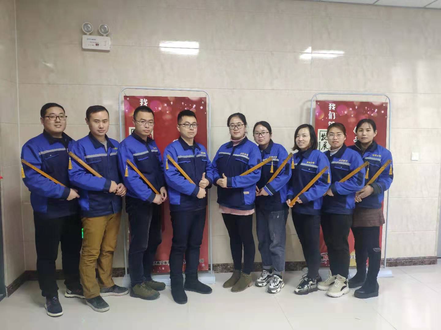 efa1cfee08ccf7df50f5fe6571b9703 efa1cfee08ccf7df50f5fe6571b9703