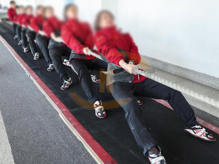 拔河賽道使用的拔河墊